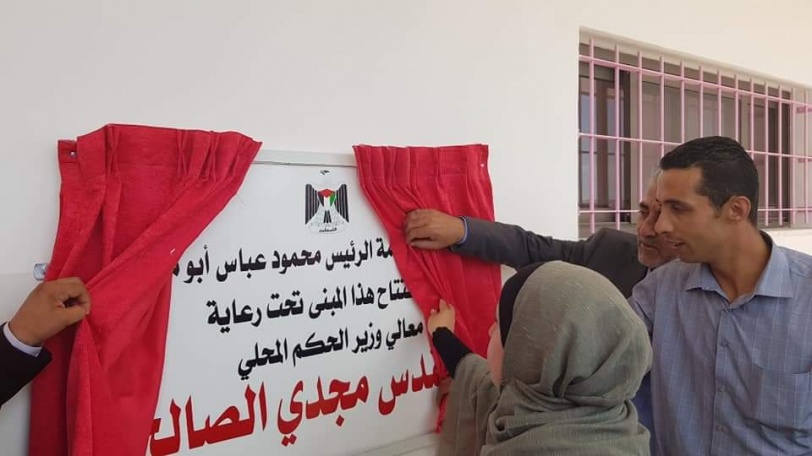 وزير الحكم المحلي يتفقد مشاريع قيد الإنشاء ويفتتح أخرى  في عدة قرى بمحافظة جنين