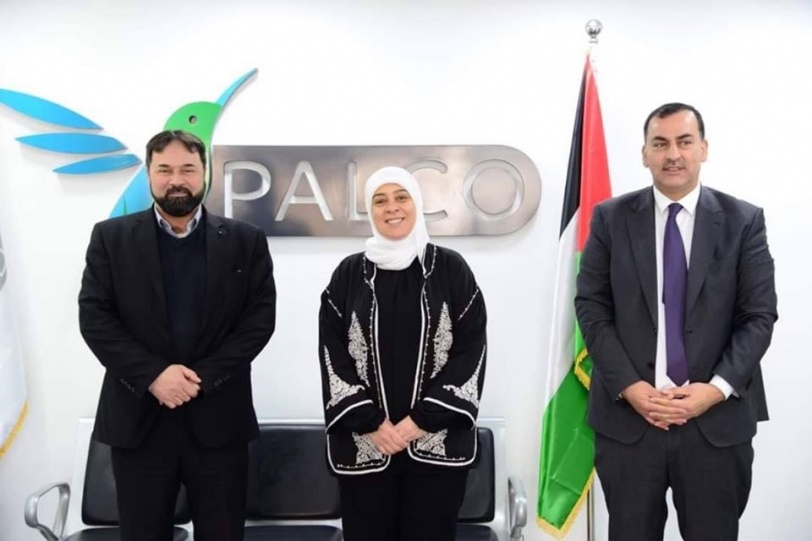 د.غنام تزور مخازن عدة شركات وتؤكد: كافة السلع متوفرة ولا حاجة لتهافت المواطنين على شرائها
