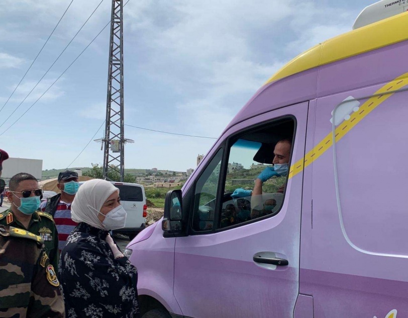 صور...د.ليلى غنام تطلق خدمة المرورو الالكتروني على حواجز المحبة