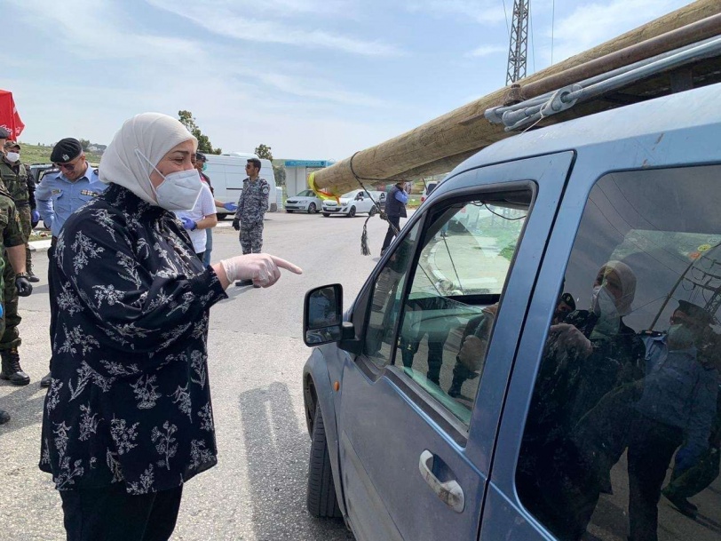 صور...د.ليلى غنام تطلق خدمة المرورو الالكتروني على حواجز المحبة